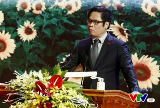 Honor 100 Typical Vietnamese Entrepreneurs in 2016