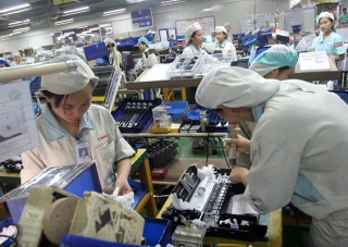 Tốc độ tăng năng suất lao động Việt Nam đã thấp hơn Lào